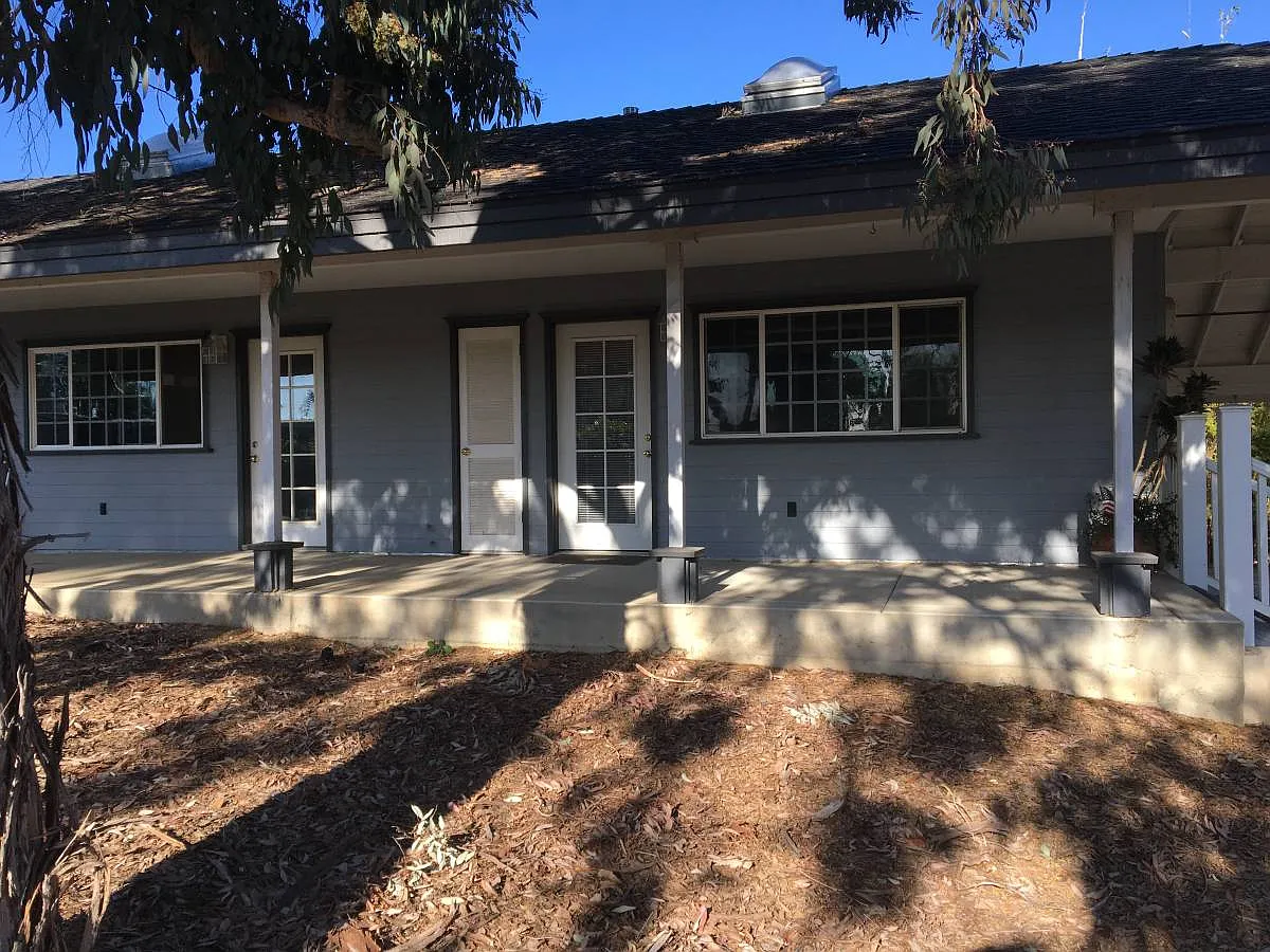 1 bed, 700 sqft, $2,300 — Photo 1