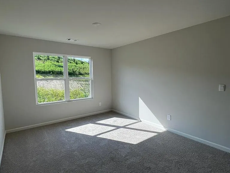 70 Berkeley Trce — Photo 10