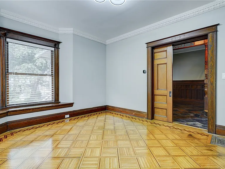 31 Birch Cres — Photo 9