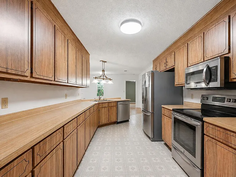 3 Krivik Ct — Photo 15