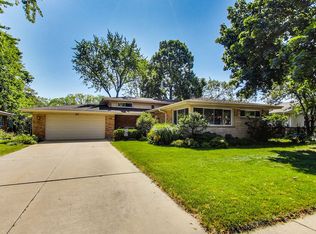 245 S Poplar Ave, Elmhurst, IL 60126