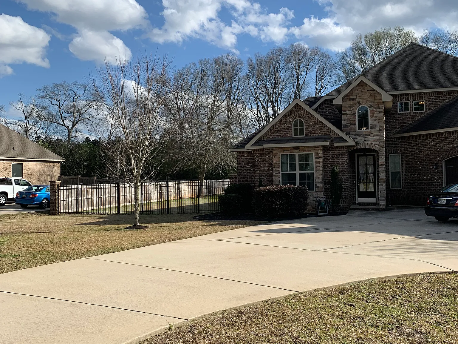4 bed, 3237 sqft, $3,195 — Photo 3