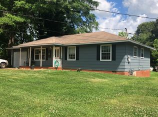 1735 E Mercer Dr, Griffin, GA 30223