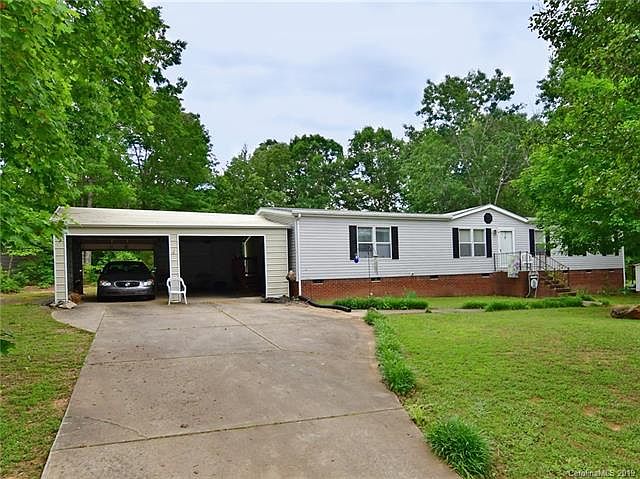 1st image of 215 Brandenburg Dr