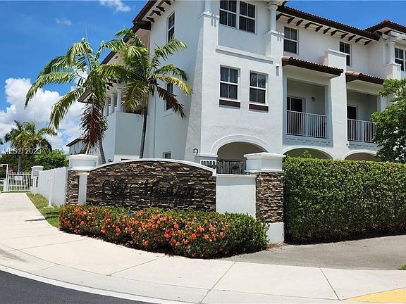 4th image of 8930 NW 97th Ave APT 209