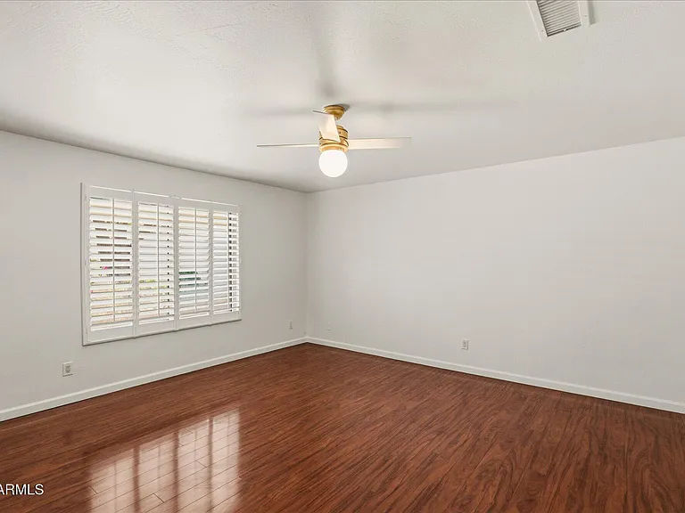 1756 W Echo Ln — Photo 17