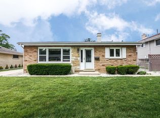 1012 Seymore Ave, Des Plaines, IL 60016