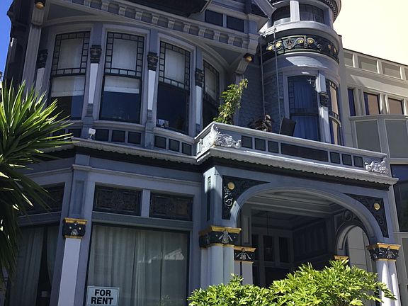 4th image of 1818 Pacific Ave APT 02