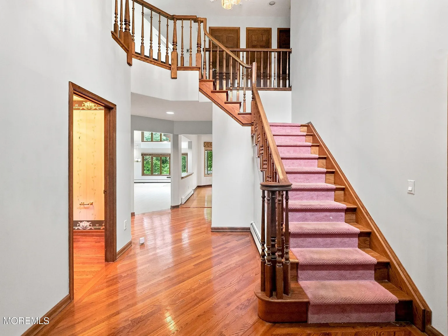 4 bed, 5.0 bath, 4772 sqft, $5,900 — Photo 4