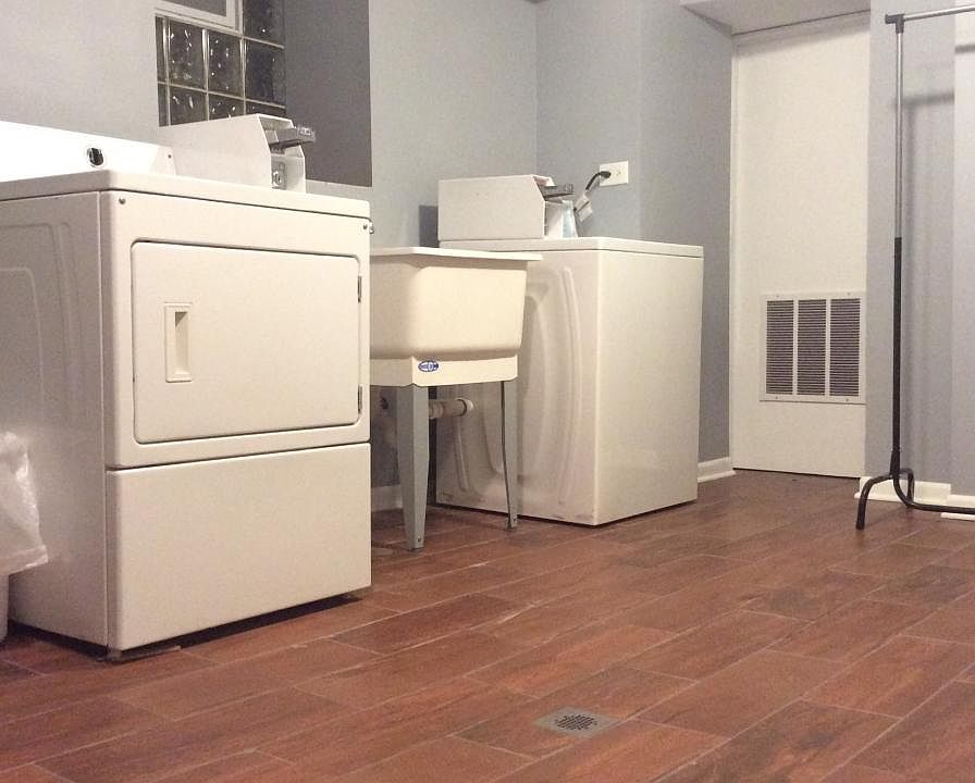1st image of 3940 W Wrightwood Ave