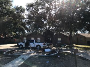 7230 Shady Hollow Ln, San Antonio, TX 78255