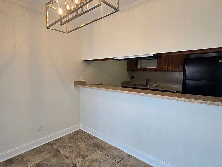 432 Auburn Dr #204 — Photo 7