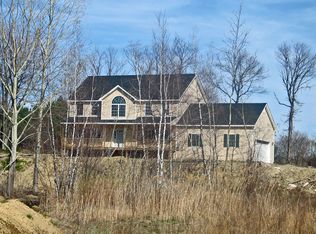 2 S Chapel Hill Rd, Highland, NY 12528