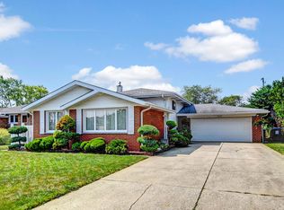 8228 S Ferdinand Ave, Bridgeview, IL 60455