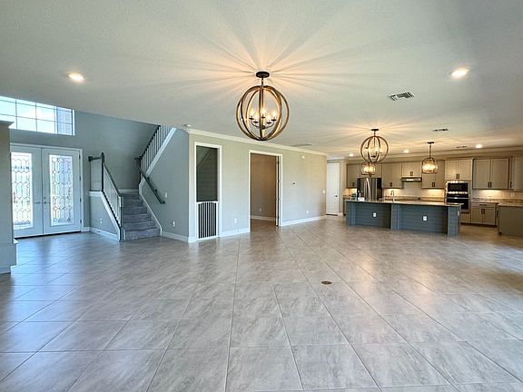 4th image of 17858 Rosehill Ct