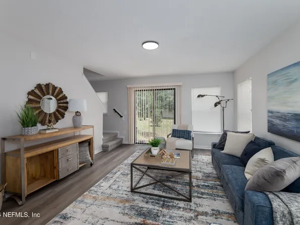 4633 PLAYSCHOOL Drive, Jacksonville, FL 32210