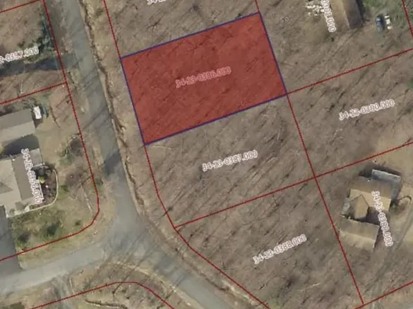 386 Tomahawk Dr, Auburn, PA 17922