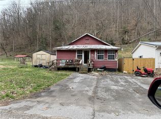 604 Coal Fork Laurel Rd, Seth, WV 25181