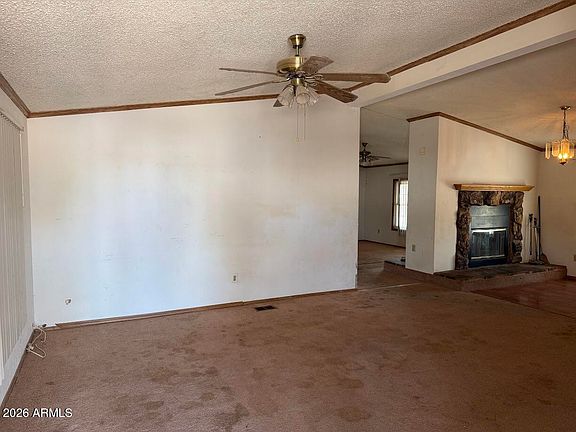 4th image of 637 S ARNOLD Way