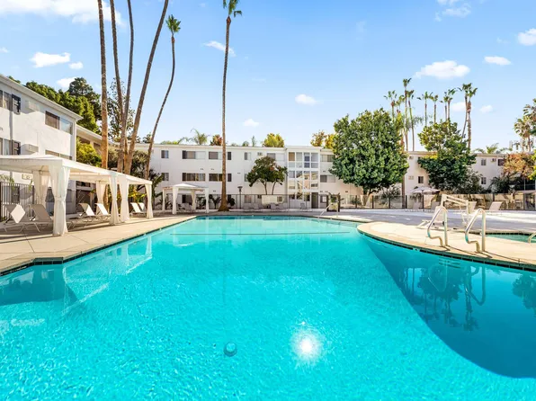 Summerview Beach Resort Luxury Apartments, 15353 Weddington St #A301, Van Nuys, CA 91411