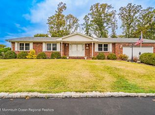 878 Somerset Dr, Toms River, NJ 08753