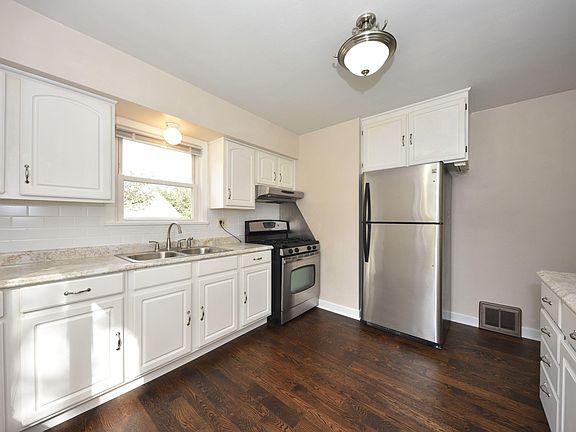 2nd image of 8432 W Hayes Ave