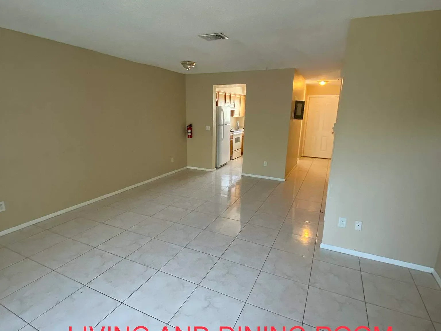204 Majors Ln — Photo 3