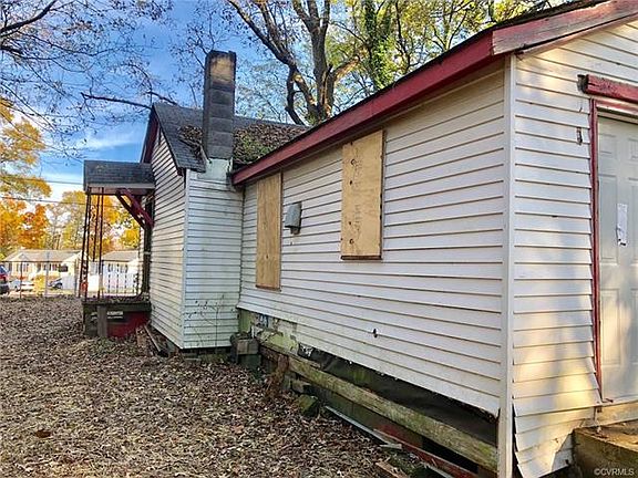 3rd image of 448 Orange Ln