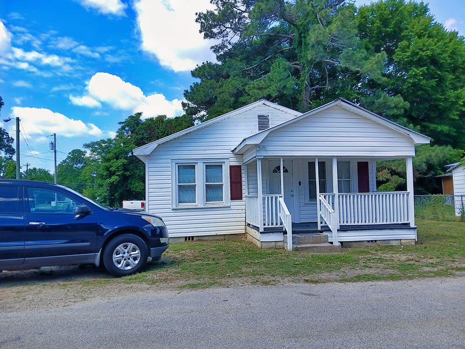 1st image of 109 Huckabee St
