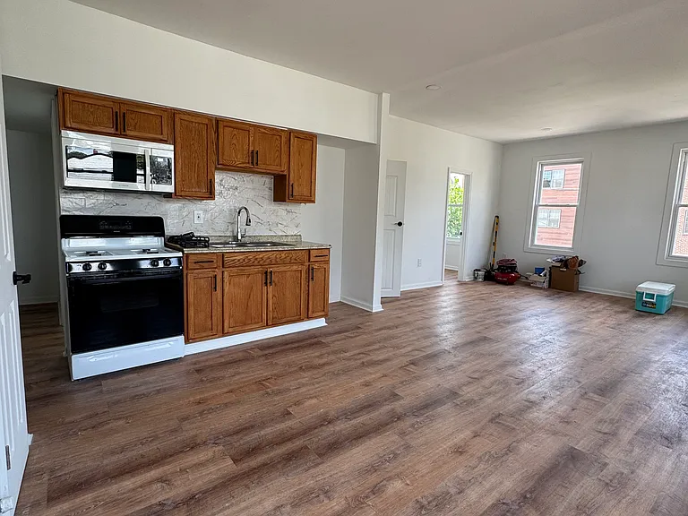 Kitchen area