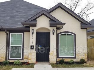 4204 Stassen St #B, Houston, TX 77051