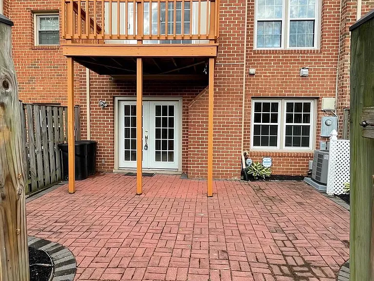 10127 Ebenshire Ct — Photo 27