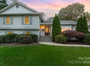 3925 Riverbend Rd, Charlotte, NC 28210