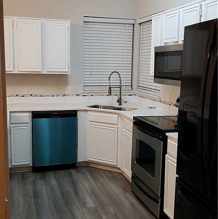 3rd image of 210 Chamblin Dr