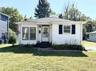 1122 Prickett Ave, Edwardsville, IL 62025
