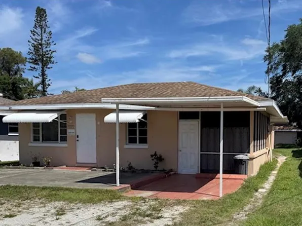 805 69th Ave W, Bradenton, FL 34207