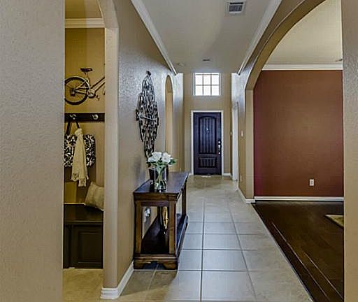 4th image of 12922 Chatfield Manor Ln