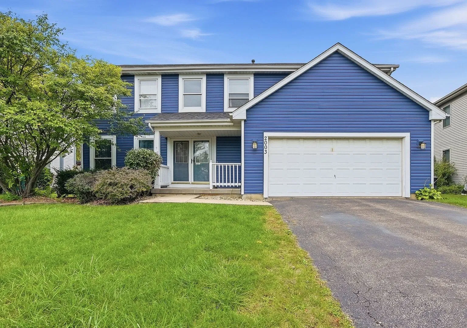 4 bed, 2.5 bath, 2213 sqft, $3,300 — Photo 1