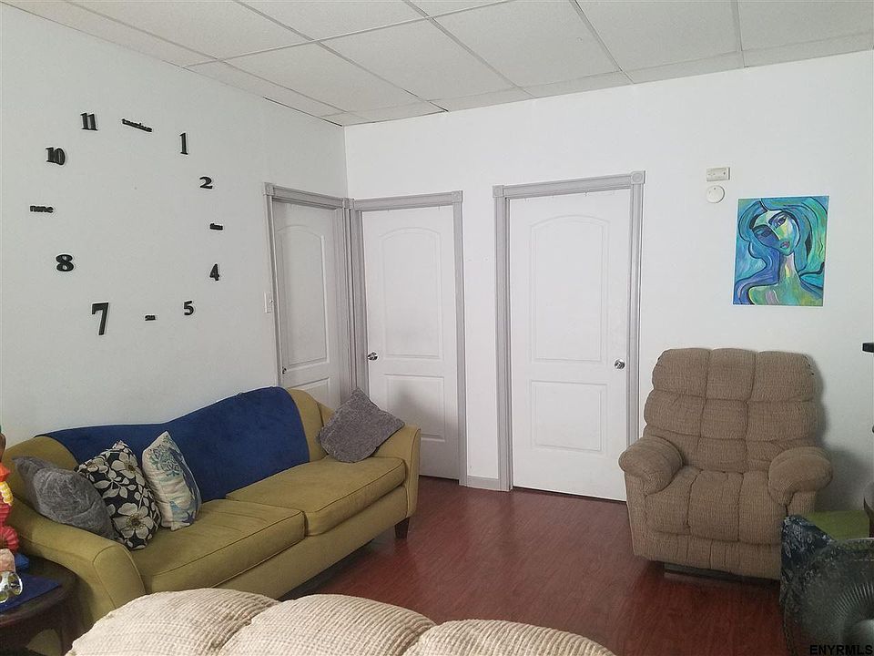 2nd image of 1301 3rd Ave