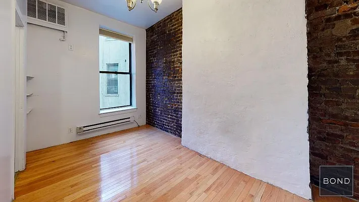 Rented by Bond New York | media 8