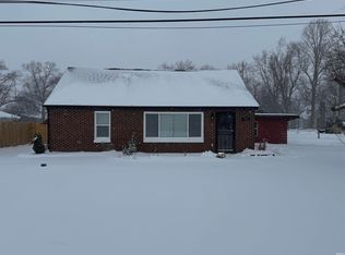 145 E Willow Dr, South Bend, IN 46637