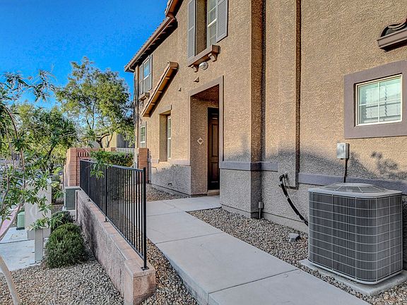 3rd image of 490 Dorchester Bend Ave #1