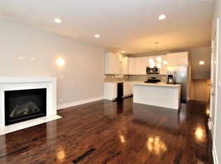 2408 W Cortland St APT 1W, Chicago, IL 60647