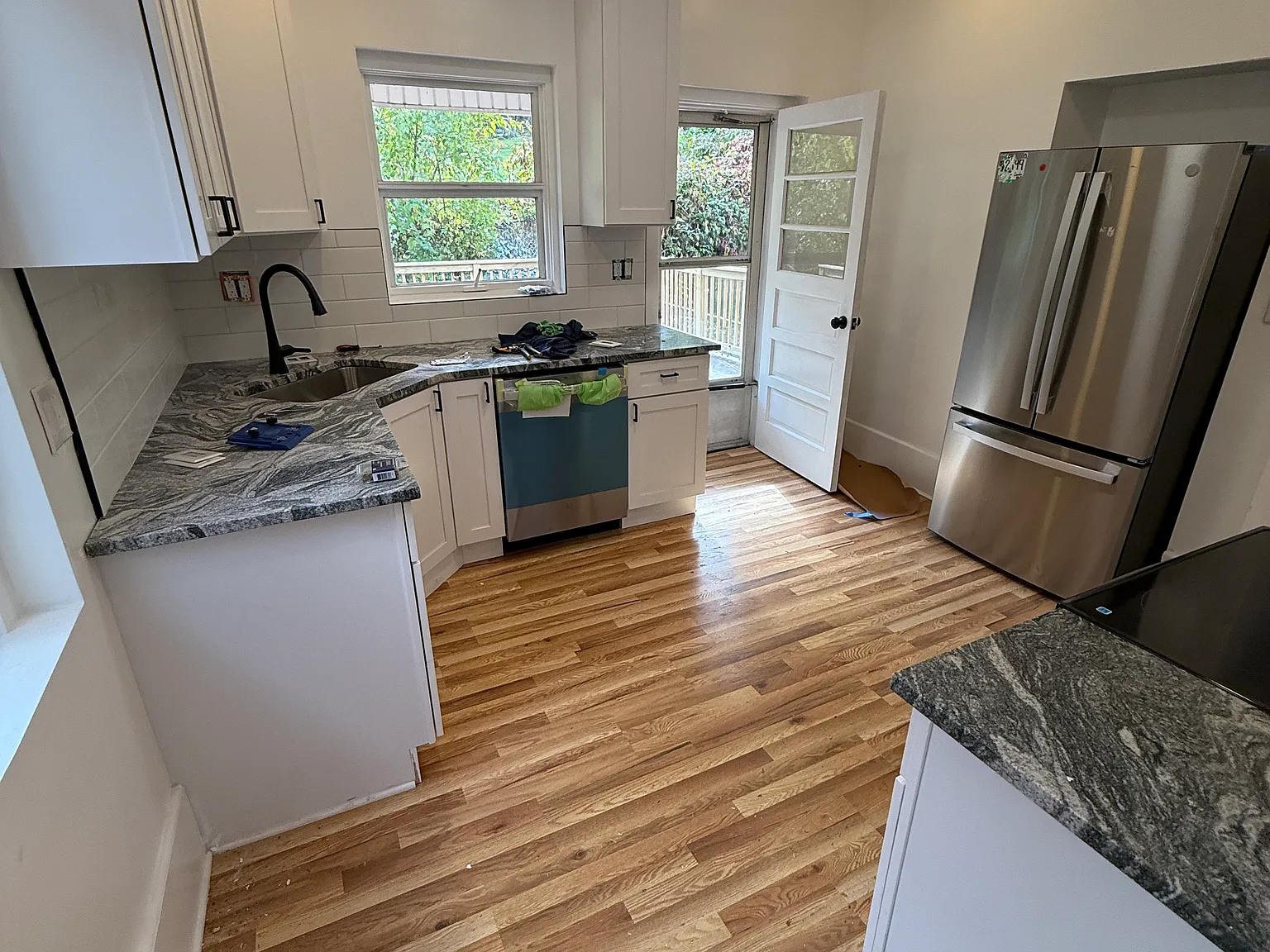 5 bed, 2274 sqft, $1,950 — Photo 3