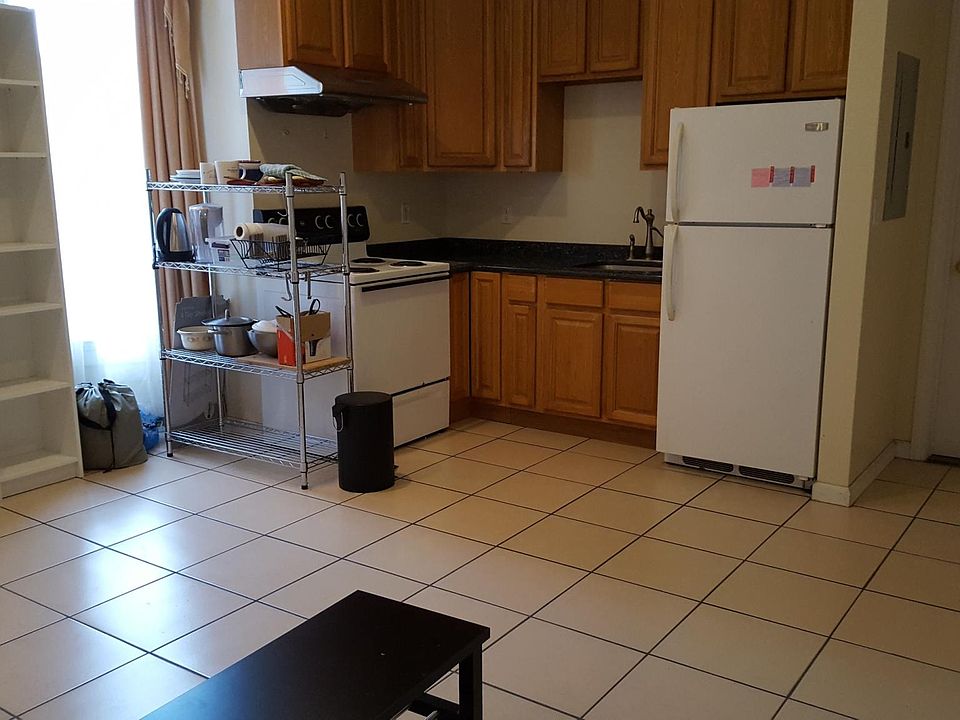 kitchen/sitting room