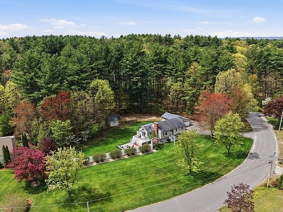 4th image of 26 Mayflower Dr