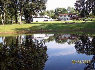 2465 Highway C, Bourbon, MO 65441