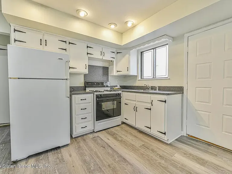 222 Monahan Ave #1 — Photo 15