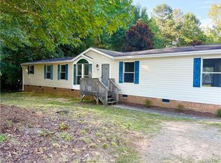 428 Candlewood Dr, Winston Salem, NC 27127