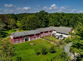 155 Old Farm Rd, Bedminster, NJ 07921